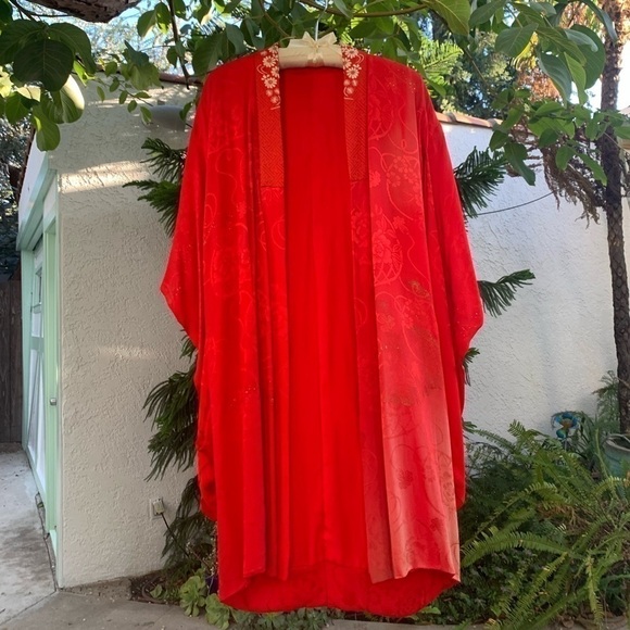 Vtg Kimono Handcrafted Daisy Floral Embroidery | Red Jacquard Print | One Size - Picture 16 of 16